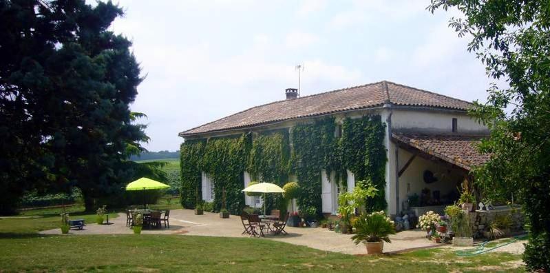 Le Chateau De Roquebere Condom Exteriör bild