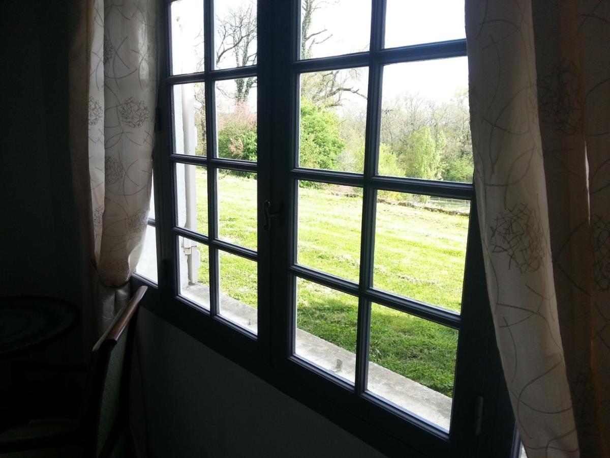 Le Chateau De Roquebere Condom Exteriör bild